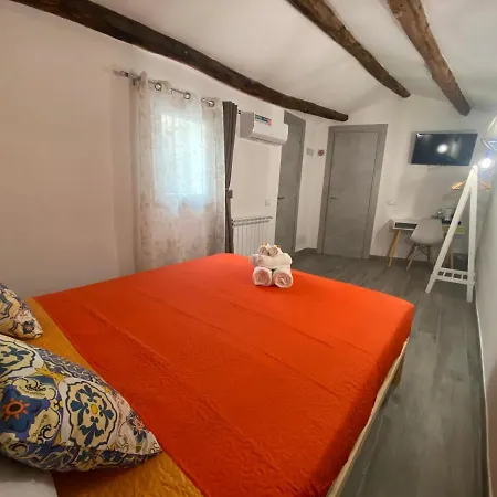 Guest house La Piccola Formica Charme *
